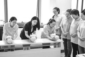 家政服務(wù)，從“奢侈品”到生活好幫手